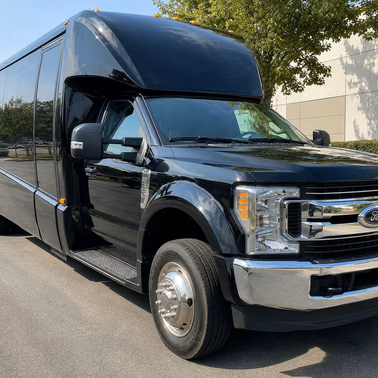 18 passenger minibus