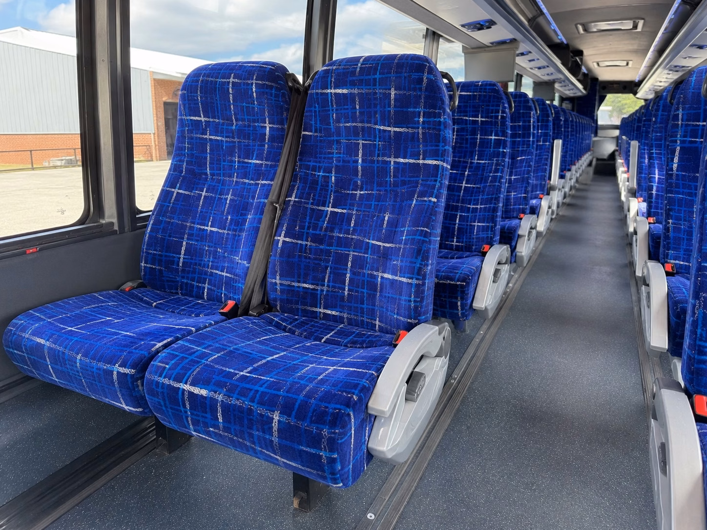 how the distance and duration of your trip affect charter bus rates in jurupa valley